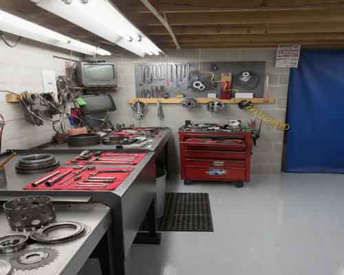 Transmission Rebuild Northeast Philadelphia 19136 19135 We Rebuild Transmissions We repair all makes and models of all manual & automatic transmissions but also four-wheel drive transmissions and front wheel drive transmissions